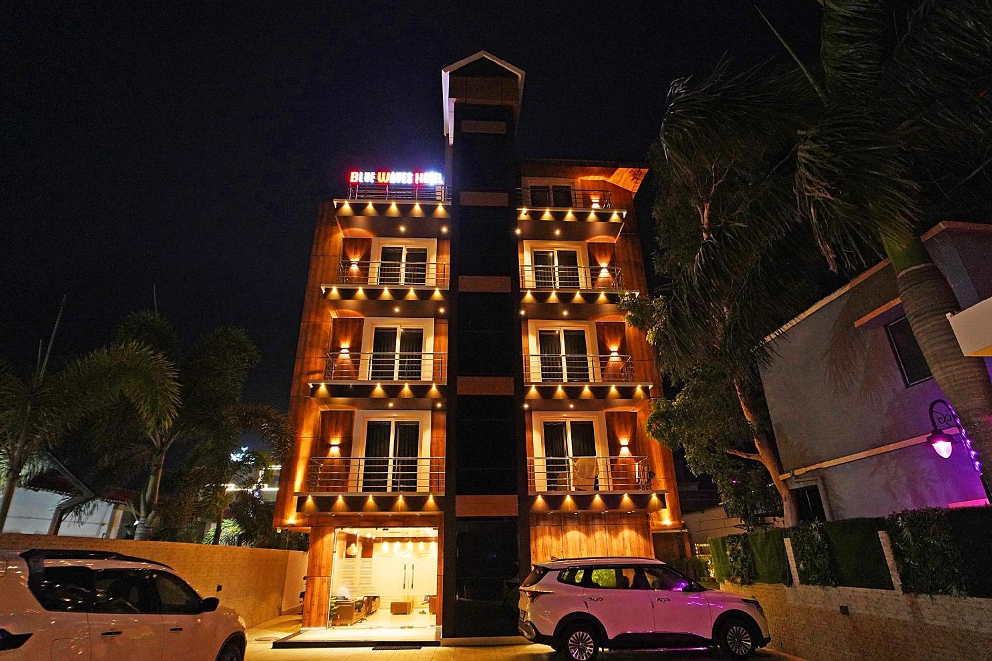 Blue Waves Hotel Tajpur エクステリア 写真