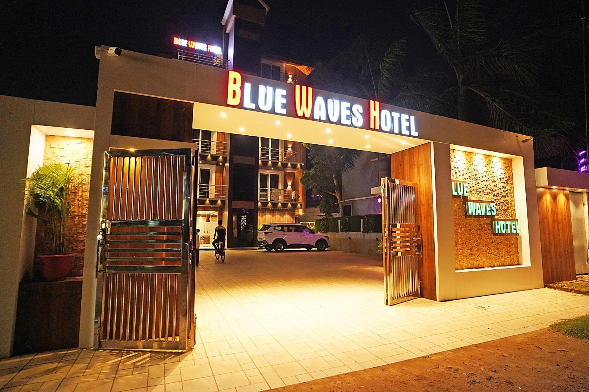 Blue Waves Hotel Tajpur エクステリア 写真